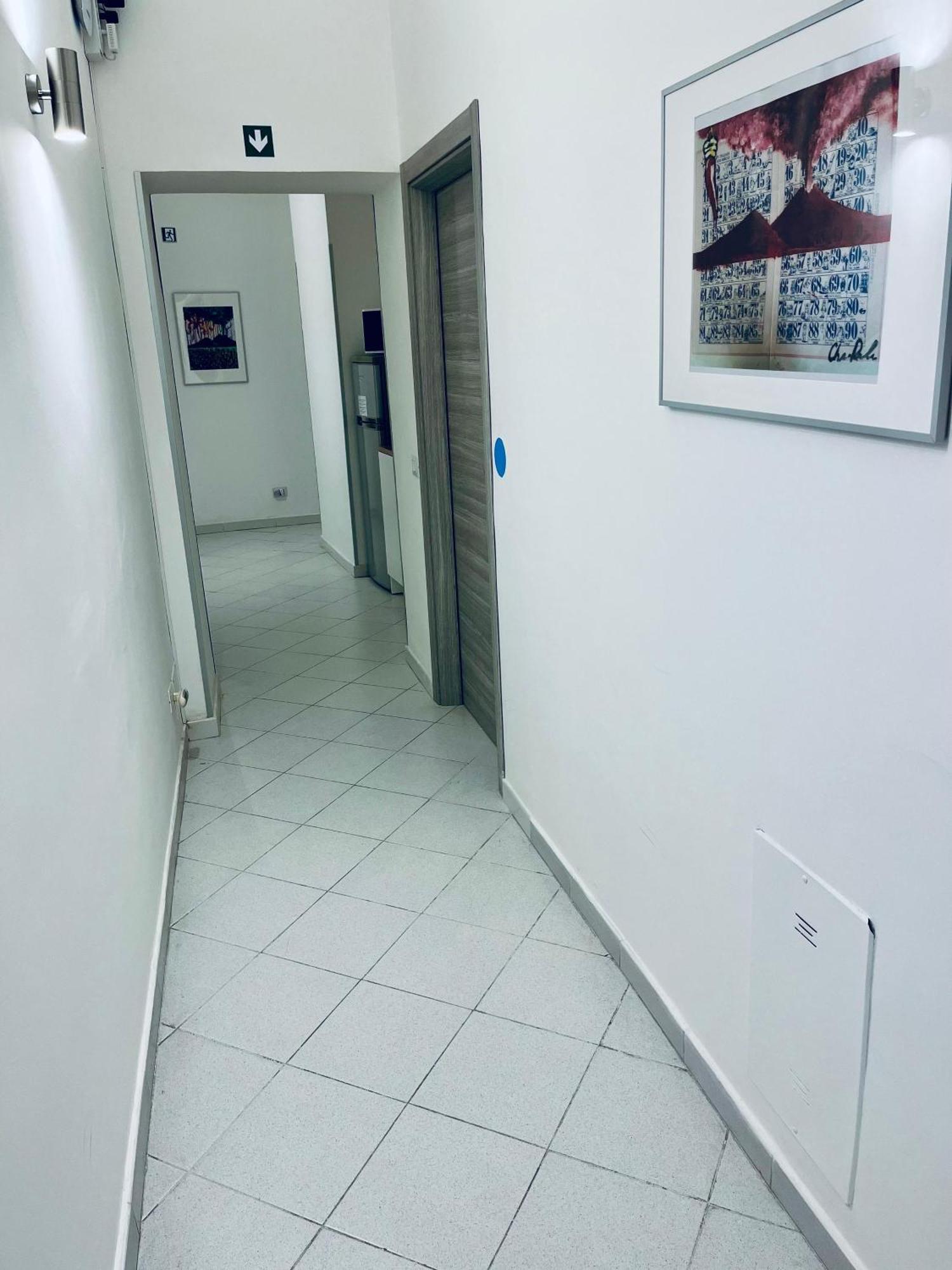 Pop Santa Chiara Bed & Breakfast เนเปิลส์ ภายนอก รูปภาพ